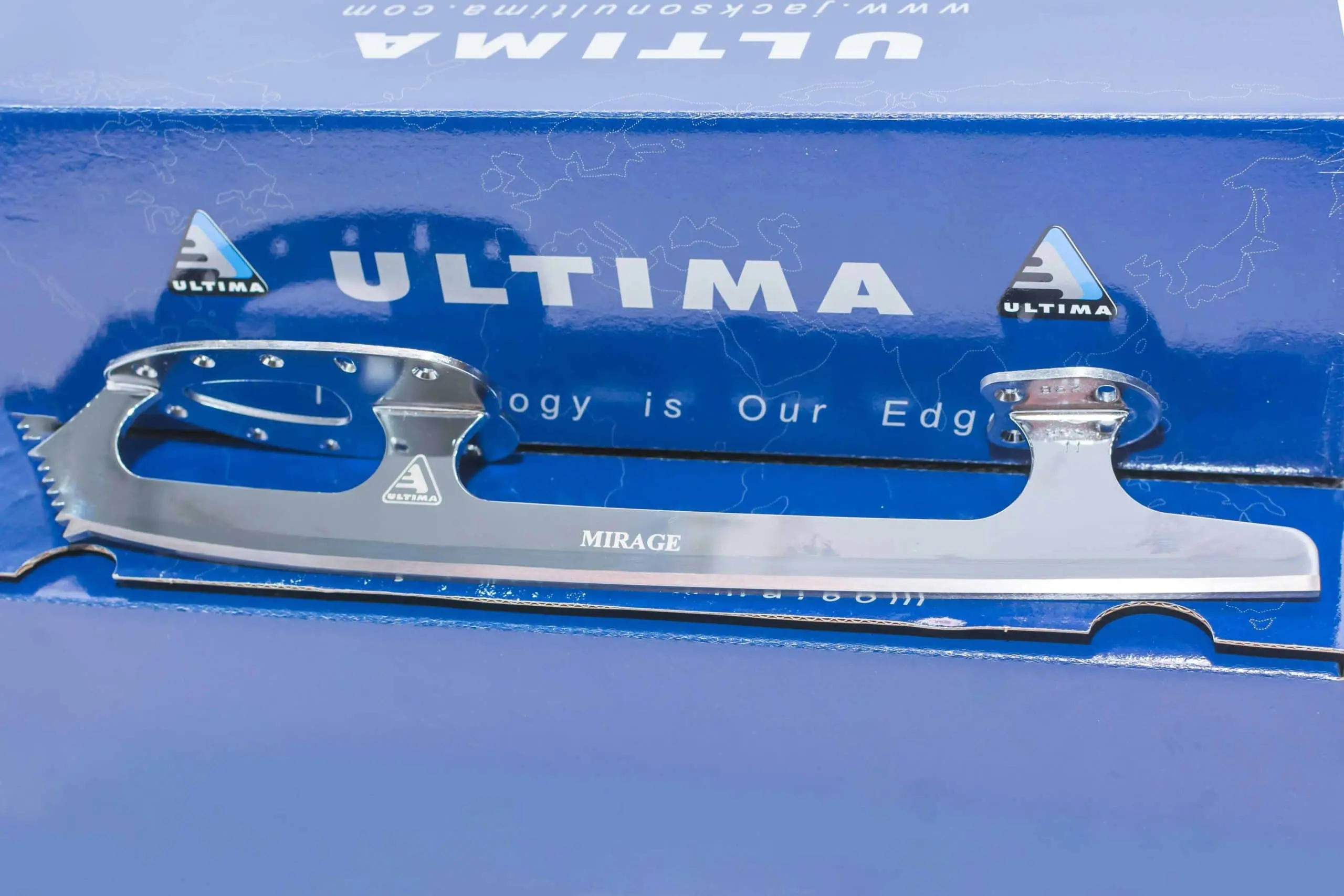 סכין מדגם MIRAGE של חברת ULTIMA JAKSON