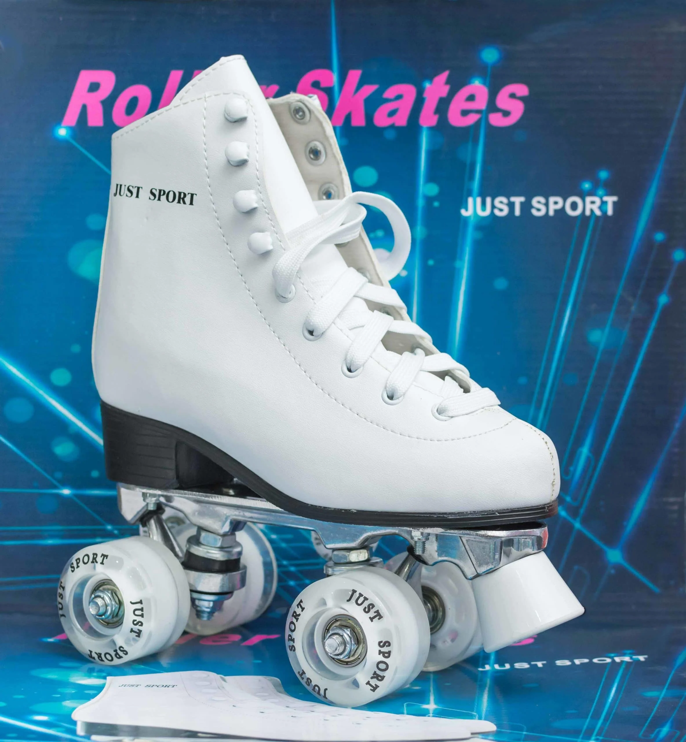 גלגליות להחלקה בסיסית, חברת JUST SPORT